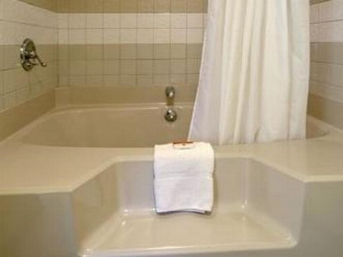 Inn of Loudon image 1